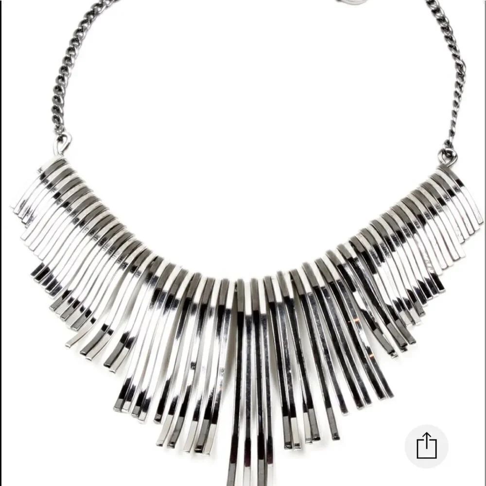 SILVER ADORE Me Necklace!